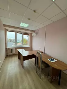 Офис в Краснодарский край, Краснодар Черемушки мкр, ул. Вишняковой, ...