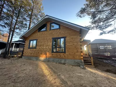 Дом в Иркутская область, Иркутский муниципальный округ, Маркова рп, ...