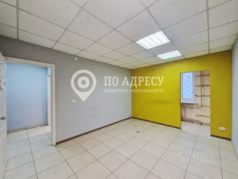 Помещение свободного назначения в Саратовская область, Саратов пл. ...