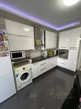 2-к кв. Омская область, Омск Звездная ул., 6 (68.0 м)