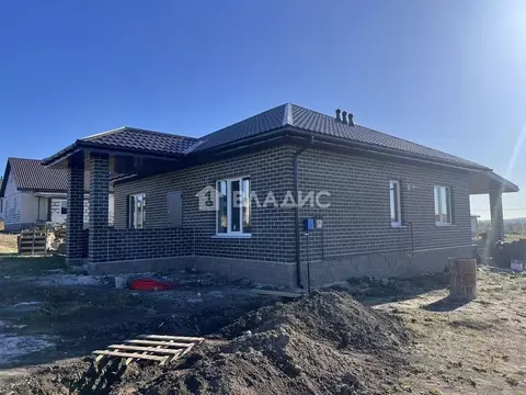 Дом в Белгородская область, Белгородский район, Пушкарское с/пос, с. ...