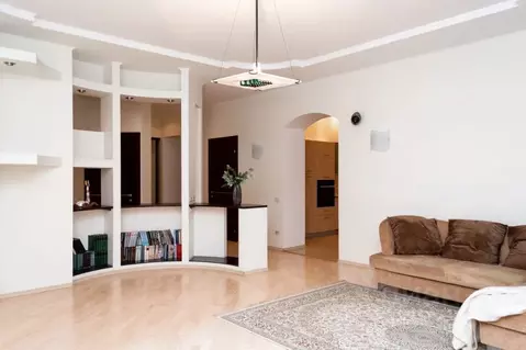 3-к кв. Самарская область, Самара Лесная ул., 9 (138.8 м)