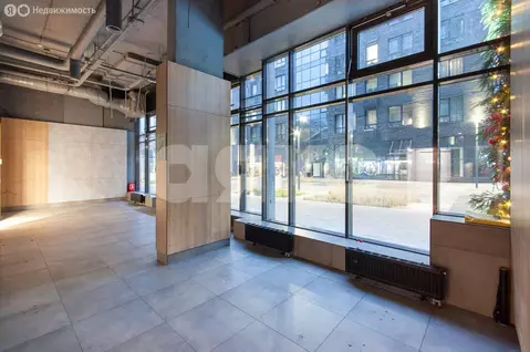 Торговая площадь (107 м)