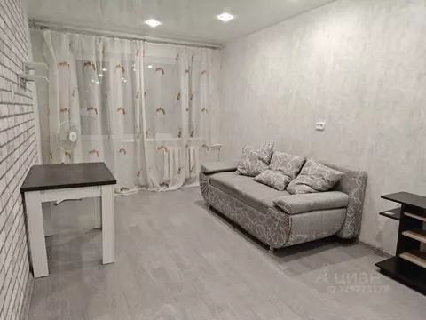 2-к кв. Омская область, Омск просп. Мира, 100В (43.5 м)