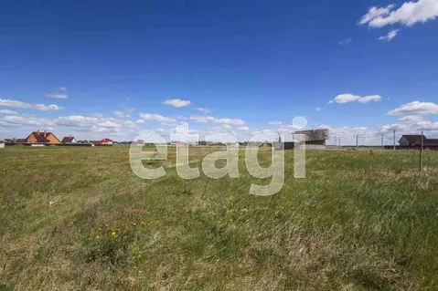 Участок в Тюменская область, Тюменский муниципальный округ, д. ...