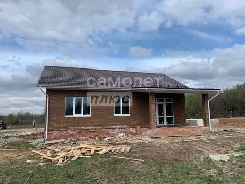 Дом в Курская область, Курский район, Нижнемедведицкий сельсовет, д. ...