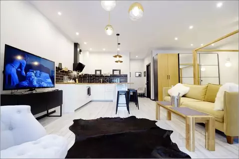 Студия Камчатский край, Петропавловск-Камчатский ул. Топоркова, 6/5 ...