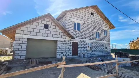 Коттедж в Ханты-Мансийский АО, Ханты-Мансийск Восточный мкр, 284 (243 ...