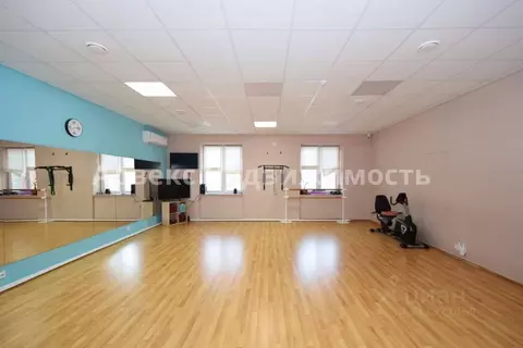 Помещение свободного назначения в Тюменская область, Тюмень Мыс мкр, ...