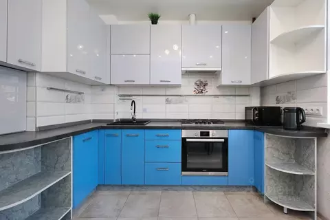 2-к кв. Калининградская область, Калининград Летняя ул., 70 (55.9 м)