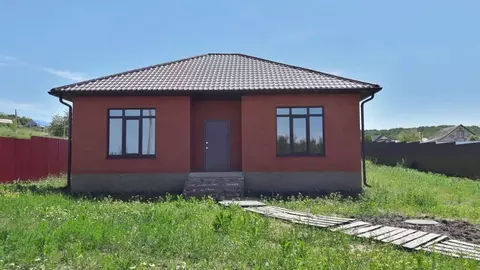 Дом в Белгородская область, Белгородский район, Никольское с/пос, с. ...