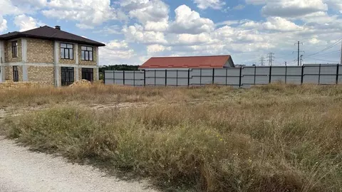 Участок в Крым, Симферопольский район, с. Мирное ул. Умера Адаманова, ...