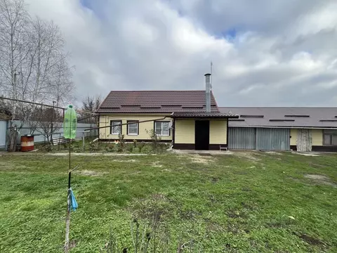 Дом в Краснодарский край, Ейское с/пос, Новодеревянковский хут. ул. ...