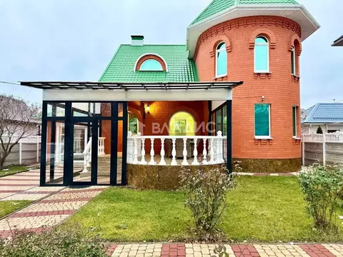 Дом в Воронежская область, Воронеж Кузнечная ул., 1 (240 м)