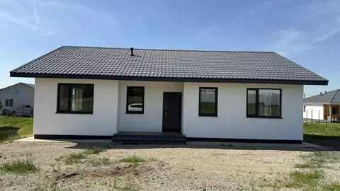 Дом в Свердловская область, Белоярский муниципальный округ, пос. ...