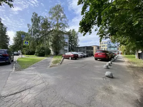 2-комнатная квартира: посёлок Стрельна, улица Гоголя, 7 (43.6 м)