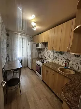 2-к кв. Севастополь просп. Октябрьской Революции, 23к1 (50.0 м)