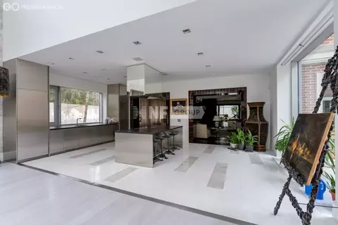 Дом в Одинцовский городской округ, посёлок Николина Гора (1100 м)