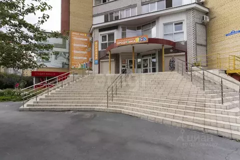 Помещение свободного назначения в Тюменская область, Тюмень ул. ...