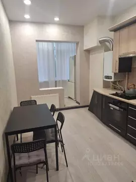 2-к кв. Ленинградская область, Гатчина ул. Слепнева, 4к2 (70.0 м)