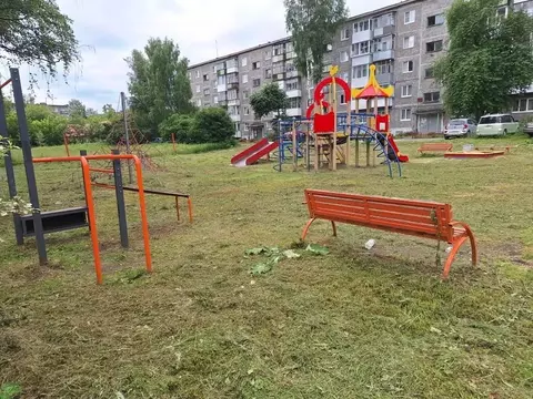 2-к кв. Свердловская область, Первоуральск ул. Строителей, 22 (37.3 м)