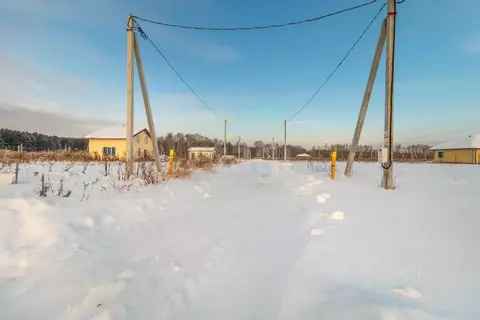 Участок в Тюменская область, Тюменский муниципальный округ, д. ...