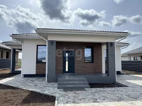 Дом в Крым, Симферопольский район, Мирновское с/пос, с. Белоглинка  ...