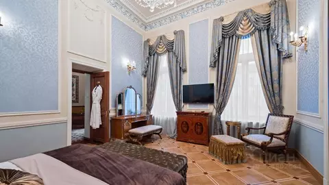 Офис в Санкт-Петербург Невский просп., 15 (130 м)