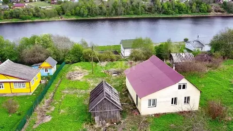 Дом в Ленинградская область, Волховский район, Колчановское с/пос, д. ...