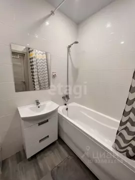 1-к кв. Тюменская область, Тюмень ул. Мельникайте, 38 (49.0 м)