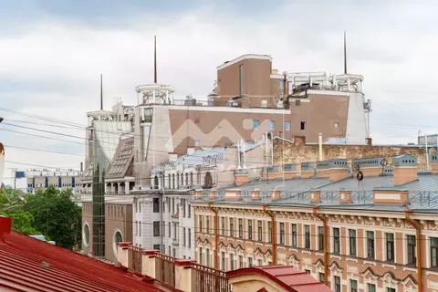 6-к кв. Санкт-Петербург Каменноостровский просп., 35/75 (200.7 м)