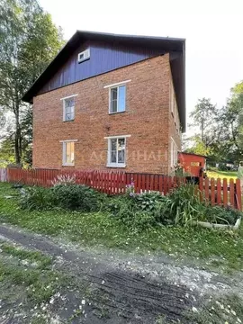 2-к кв. Смоленская область, Угранский муниципальный округ, с. Знаменка ...