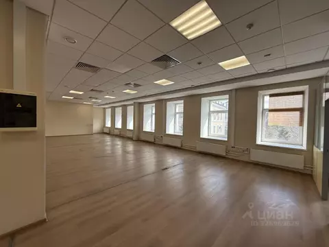 Офис в Москва 1-й Кожевнический пер., 8 (274 м)