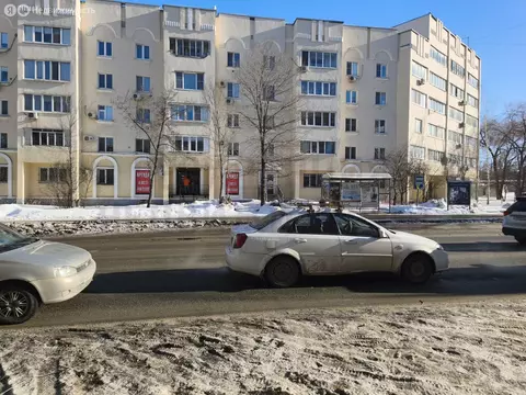 Торговая площадь (84 м)