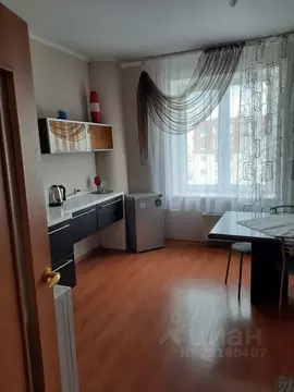 3-к кв. Тюменская область, Тюмень ул. 50 лет ВЛКСМ, 13к3 (95.0 м)