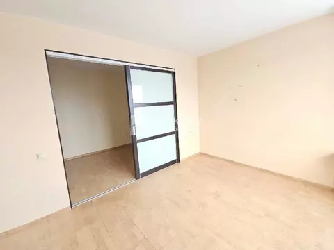 Продается 2-комнатная квартира