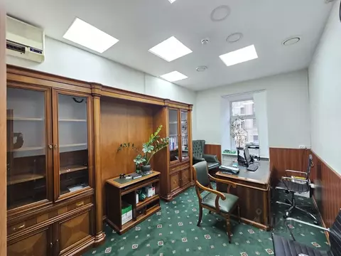 Офис в Москва 1-я Тверская-Ямская ул., 25С1 (135 м)