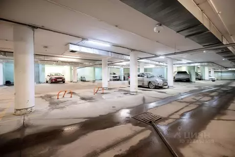 Гараж в Санкт-Петербург просп. Космонавтов, 23к3 (15 м)