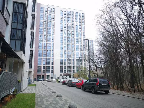 Продается 3-комнатная квартира