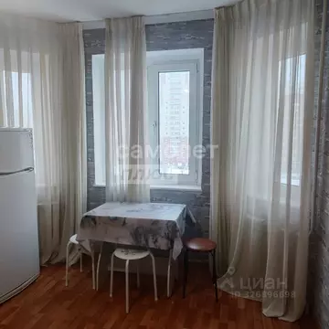 2-к кв. Курская область, Курск просп. Вячеслава Клыкова, 35 (56.2 м)