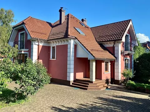 Дом в Калининградская область, Зеленоградск Садовая ул., 1 (231 м)