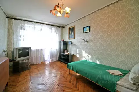 2-к кв. Ленинградская область, Кириши просп. Героев, 4 (46.0 м)