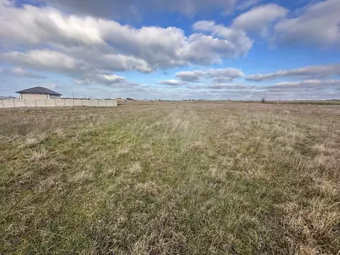 Участок в Крым, Ленинский район, Семисотское с/пос, с. Каменское  (6.0 ...