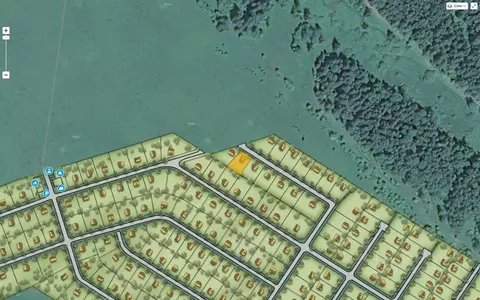 Участок в Калужская область, Боровский муниципальный округ, Ворсино ...