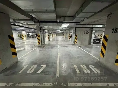 Гараж в Свердловская область, Екатеринбург ул. Азина, 31 (14 м)