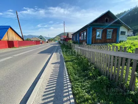 Дом в Алтай, Чемальский район, Элекмонарское с/пос, с. Элекмонар ул. ...