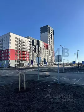 Студия Тюменская область, Тюмень ул. Краснооктябрьская, 16 (28.1 м)