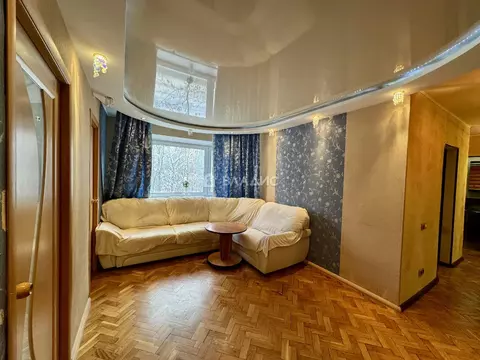 Продается 4-комнатная квартира