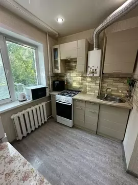 2-к кв. Коми, Сыктывкар Октябрьский просп., 76 (44.0 м)