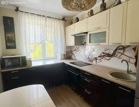 4-комнатная квартира: Крымск, Адагумская улица, 139 (75.4 м)